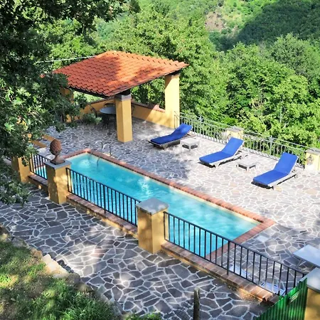 Cozy Retreat With Pool And Stunning Views In Holiday home Gattaia