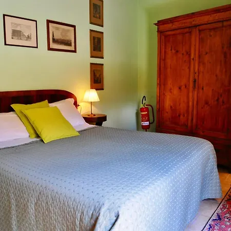 Cozy Retreat With Pool And Stunning Views In * Gattaia