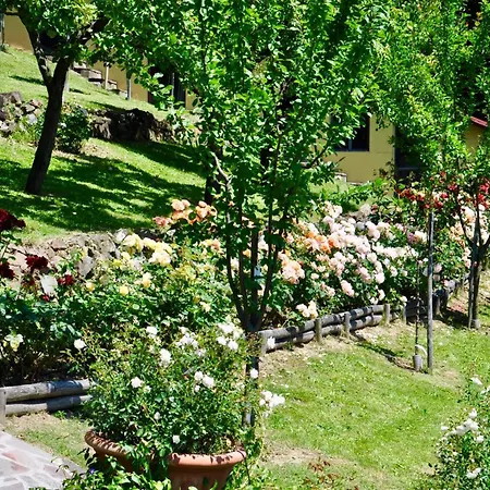 Cozy Retreat With Pool And Stunning Views In