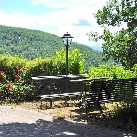 Cozy Retreat With Pool And Stunning Views In Gattaia