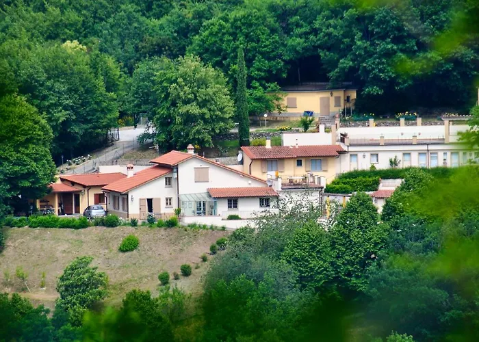 Cozy Retreat With Pool And Stunning Views In